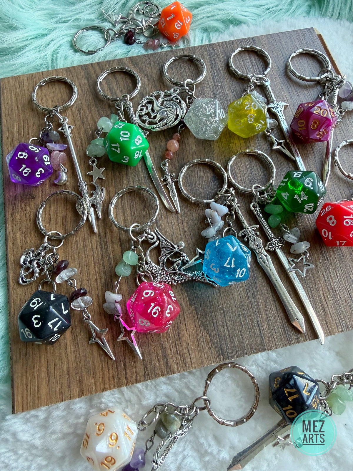 Dice D20 | keychain mystery