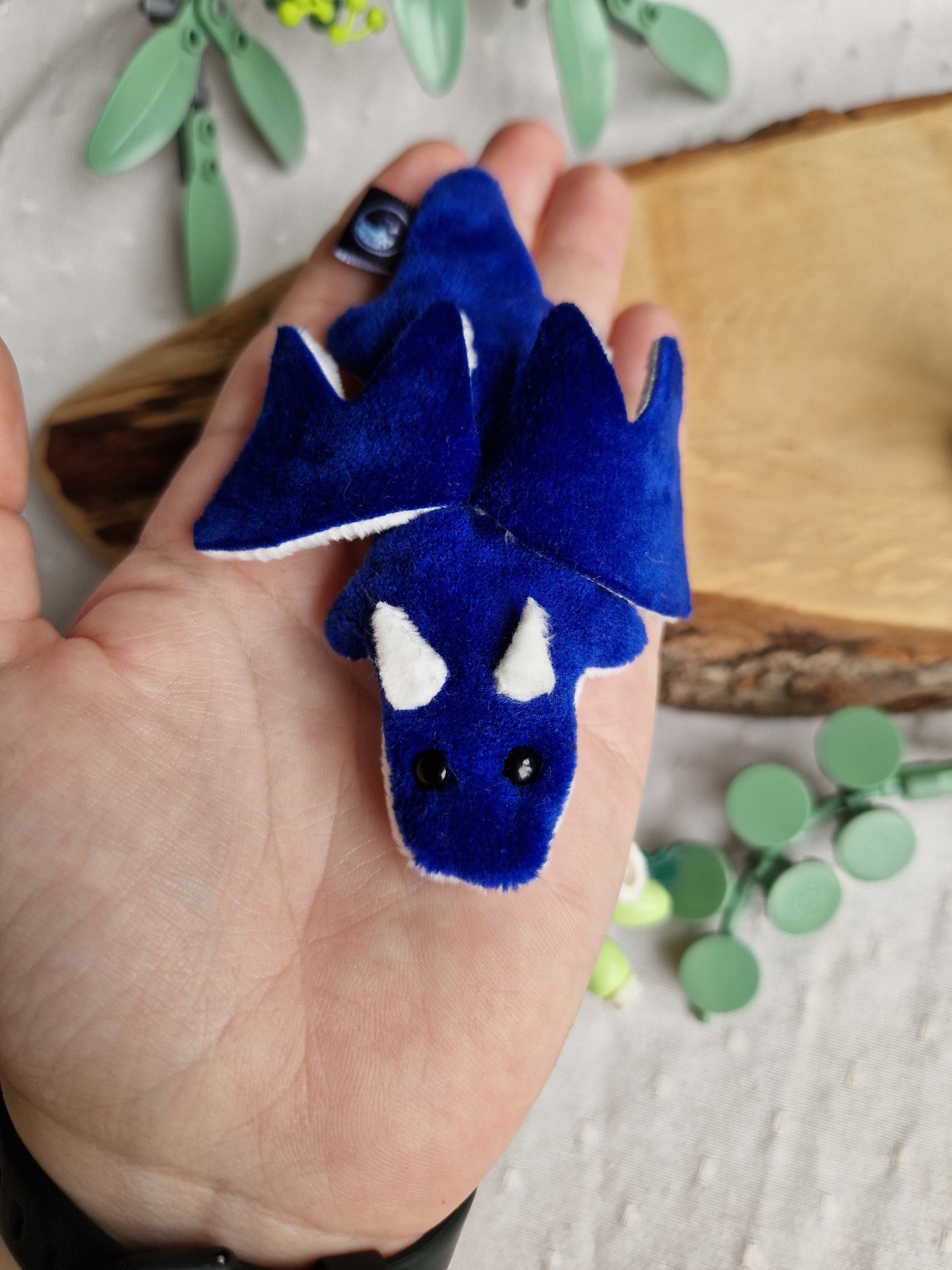 Dragon - fidget plush - blue and white