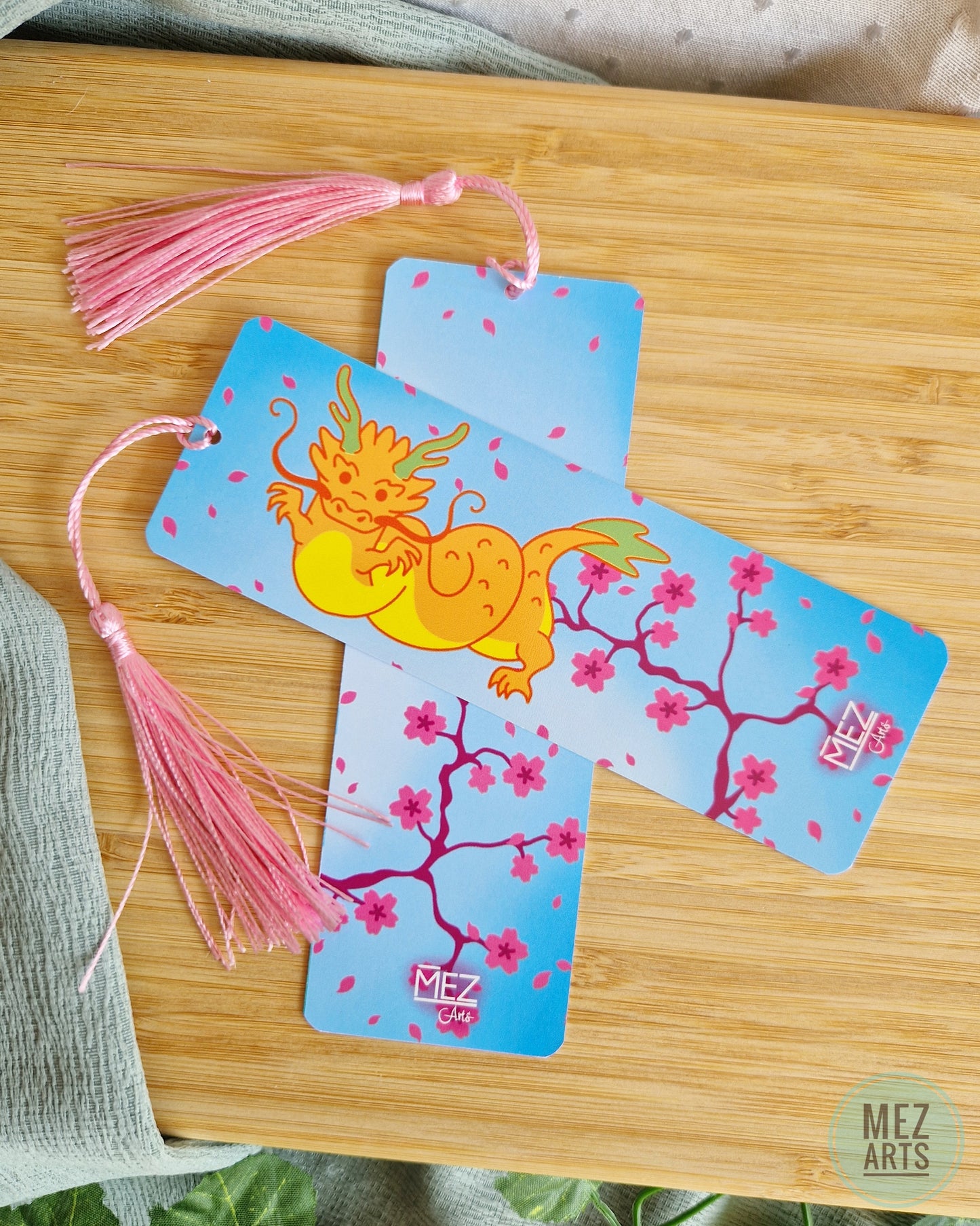 Sakura dragon | bookmark