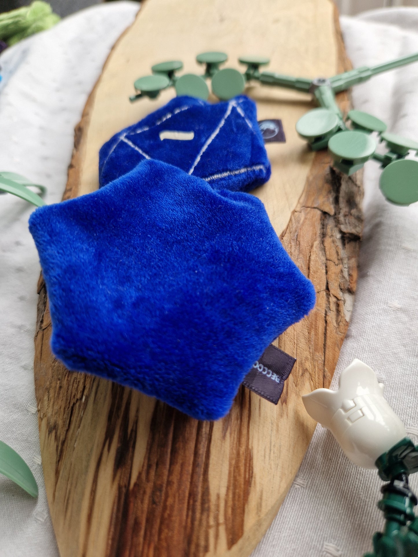 Dice D20 - fidget plush - blue