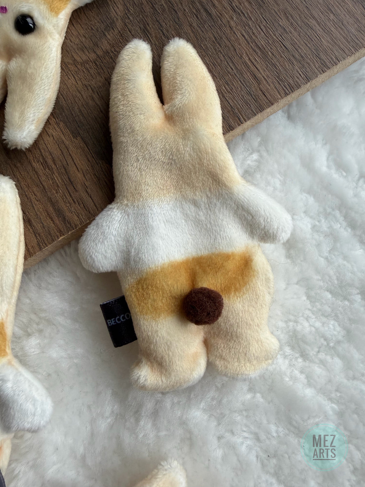 Bunny - fidget plush - White(ish)