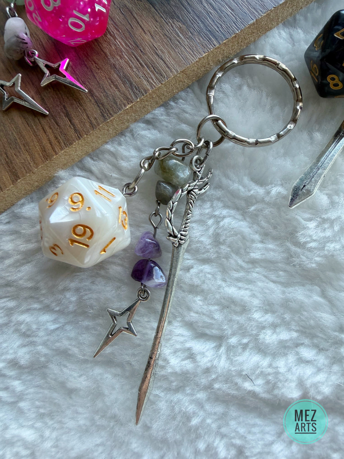Dice D20 | keychain mystery