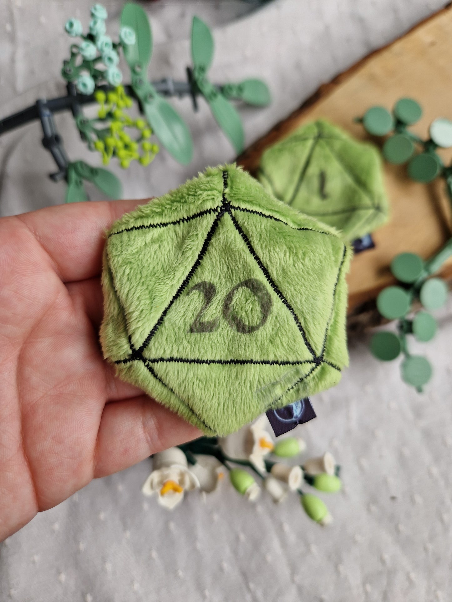 Dice D20 - fidget plush - light green