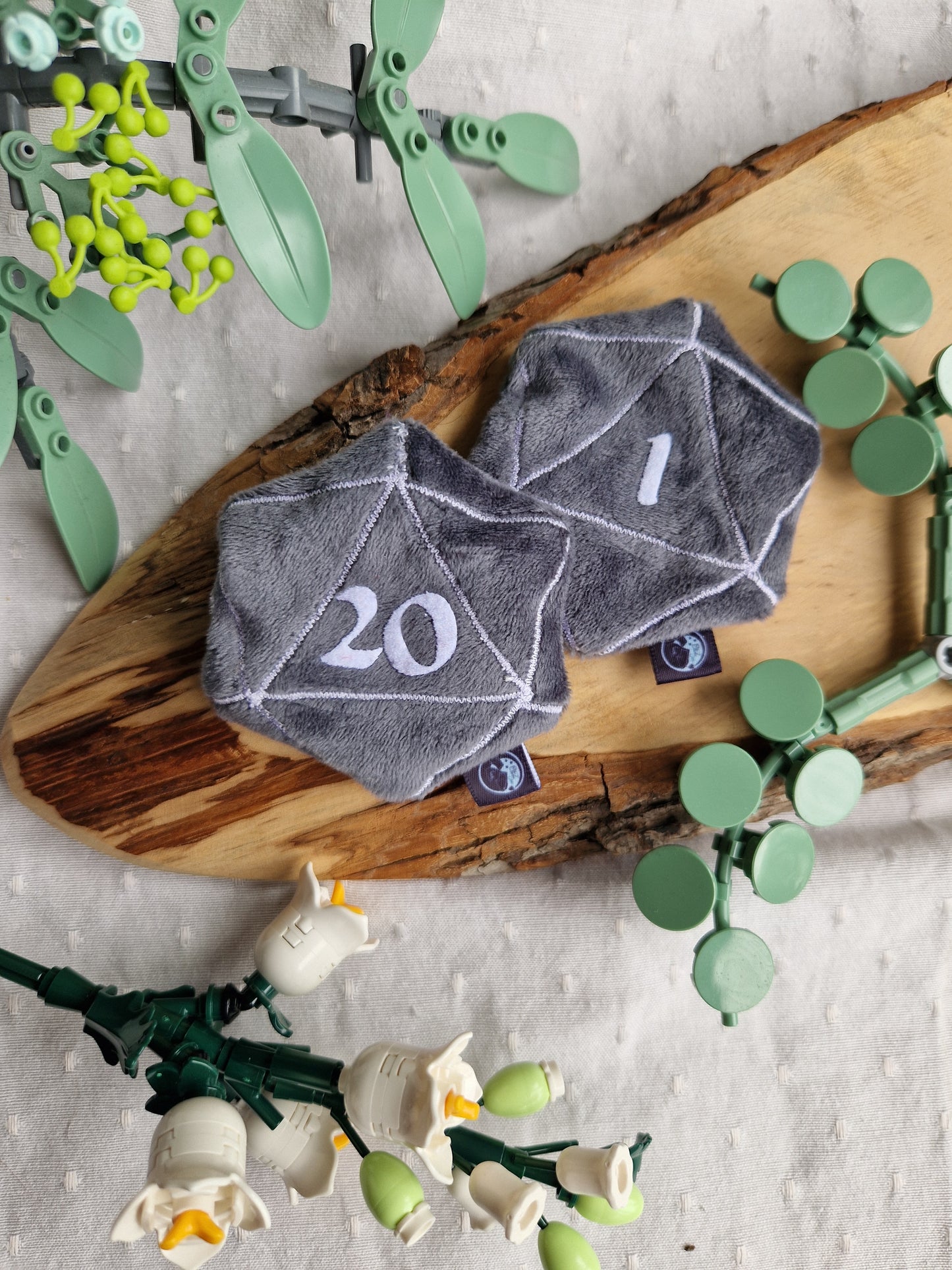 Dice D20 - fidget plush - grey