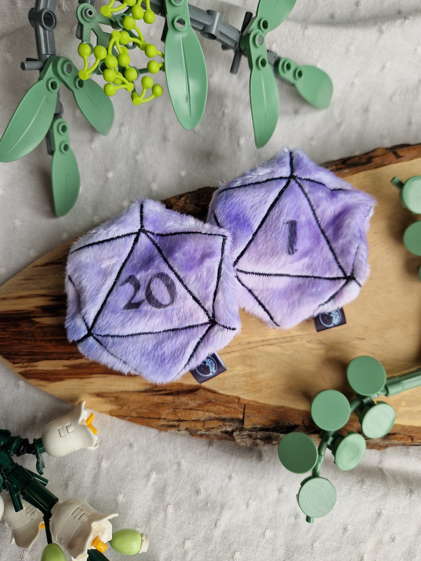 Dice D20 - fidget plush - light purple
