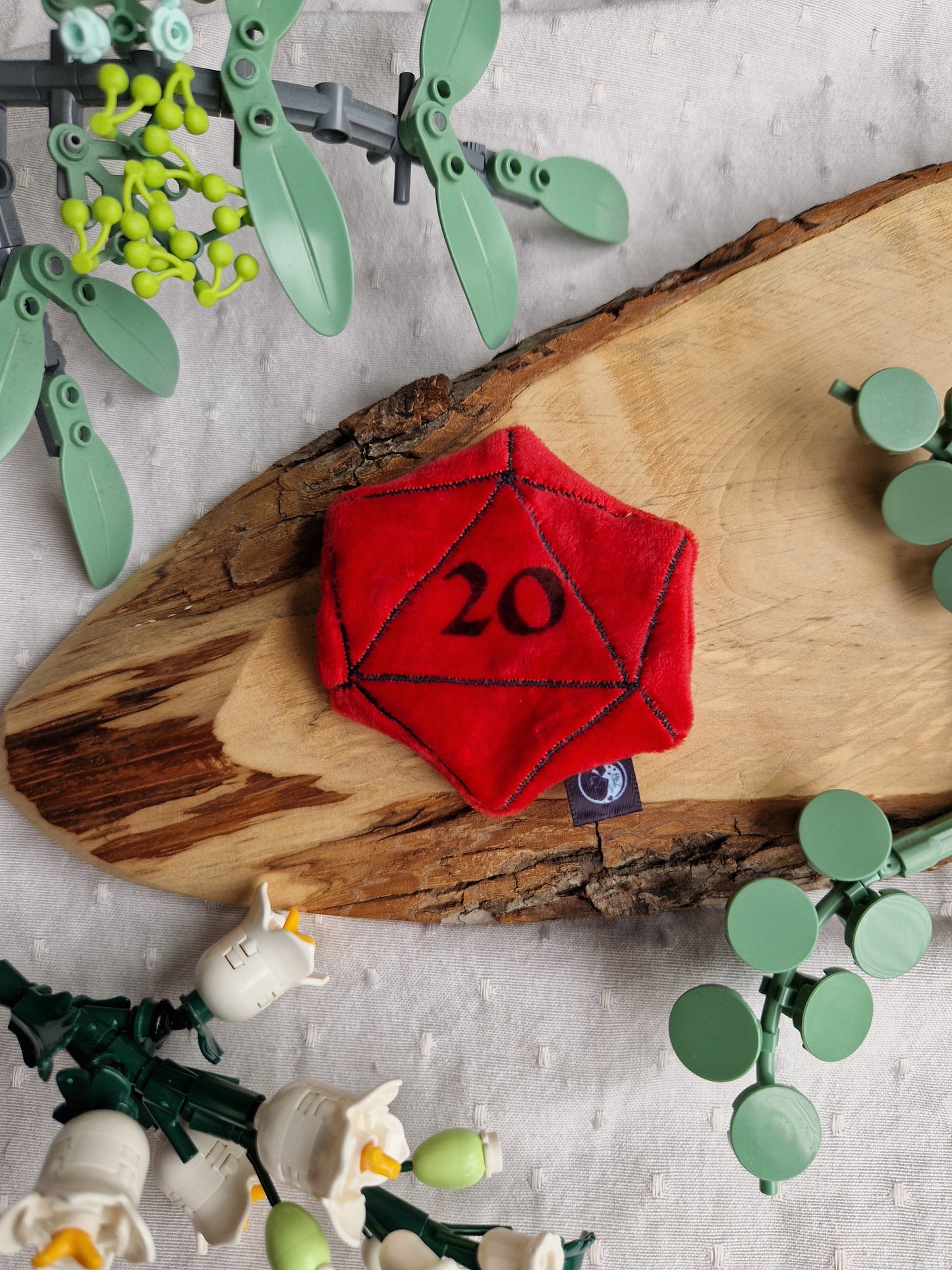 Dice D20 - fidget plush - red