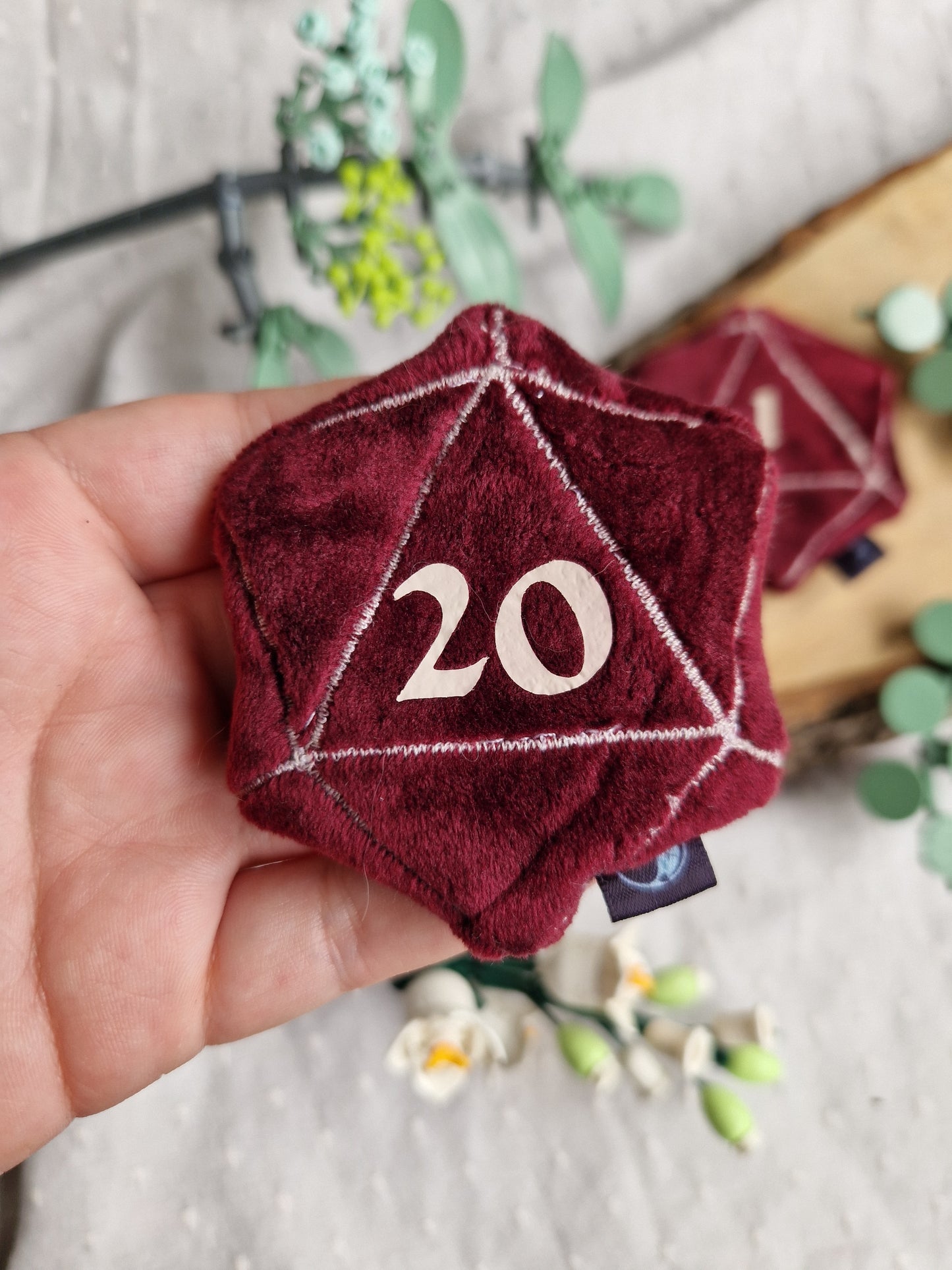 Dice D20 - fidget plush - burgundy red
