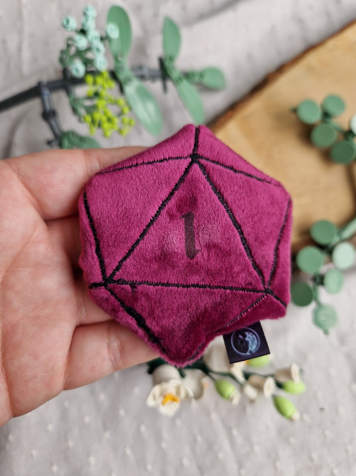 Dice D20 - fidget plush - dark pink