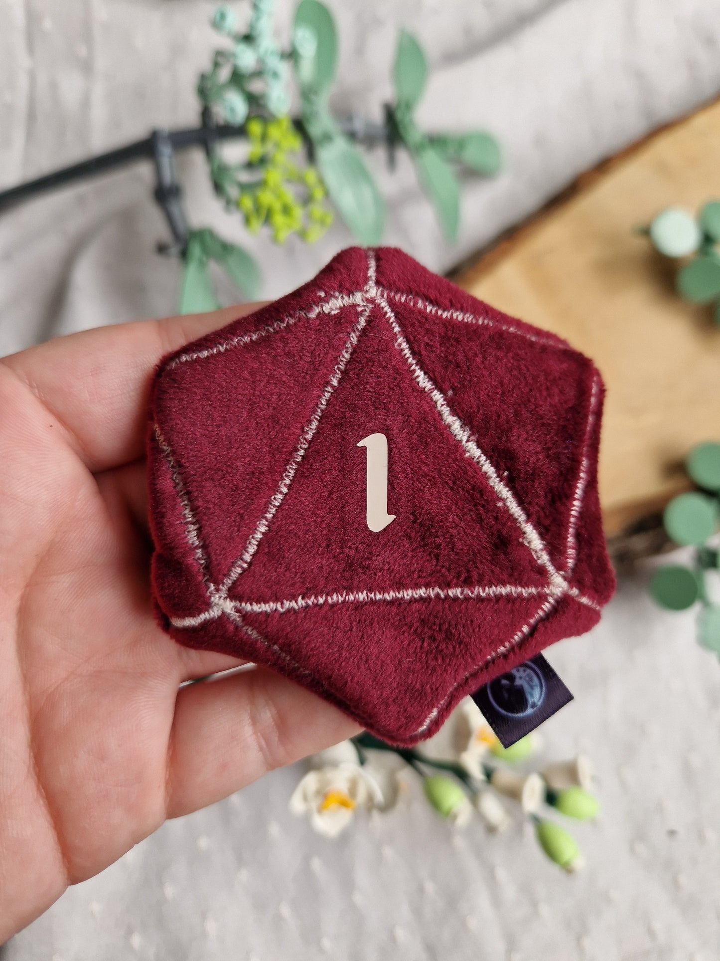 Dice D20 - fidget plush - burgundy red