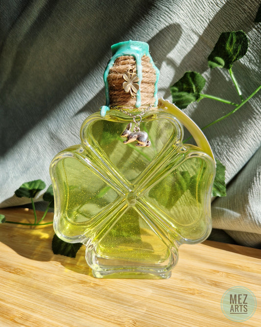 Larry's lucky liquid - Potion (B-grade)