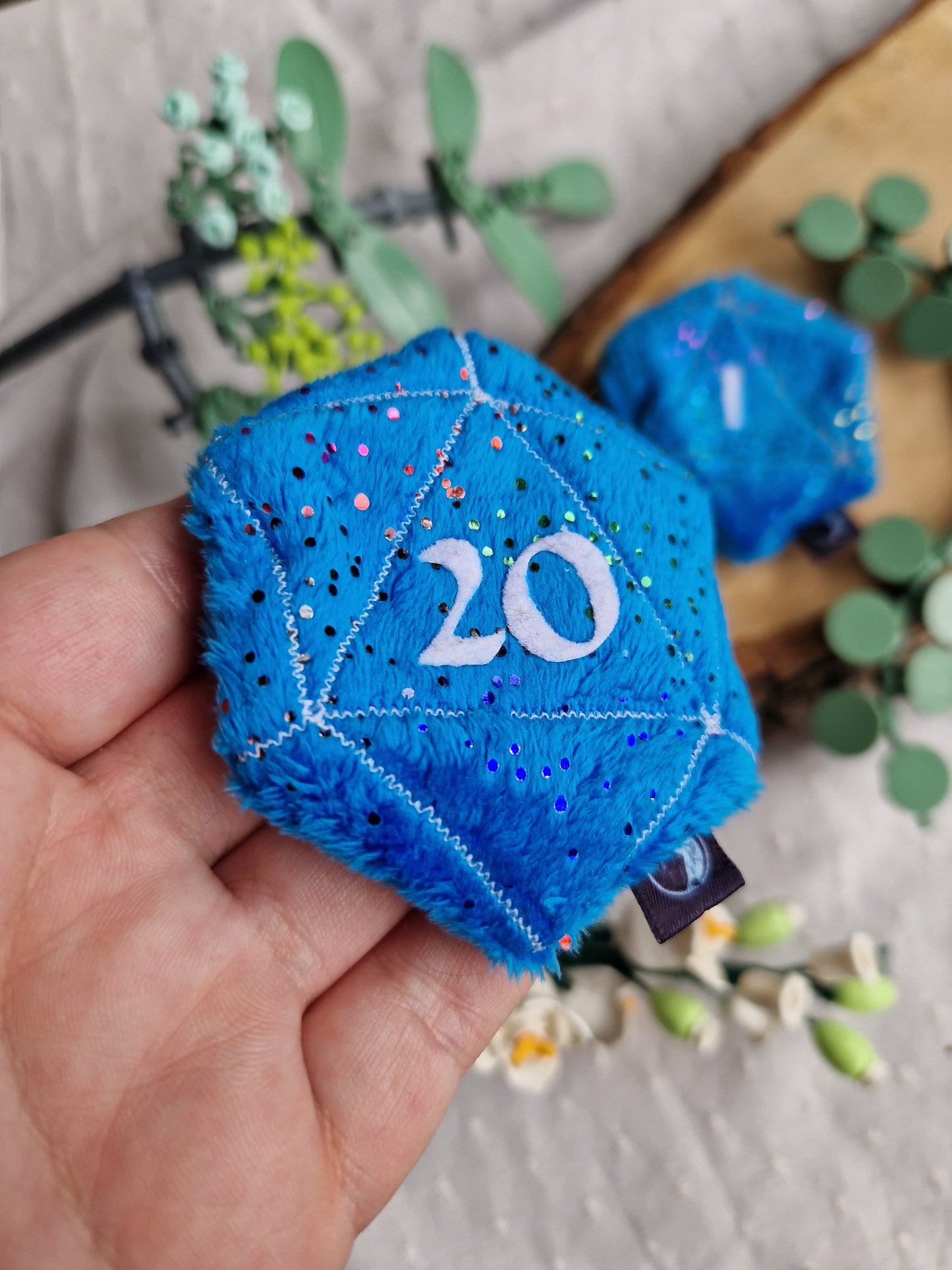 Dice D20 - fidget plush - blue rainbow