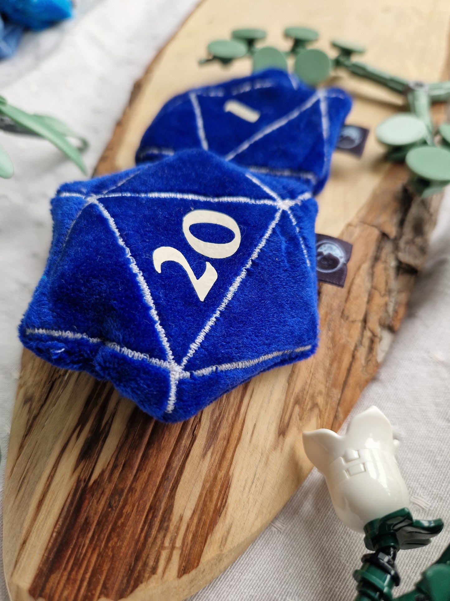 Dice D20 - fidget plush - blue