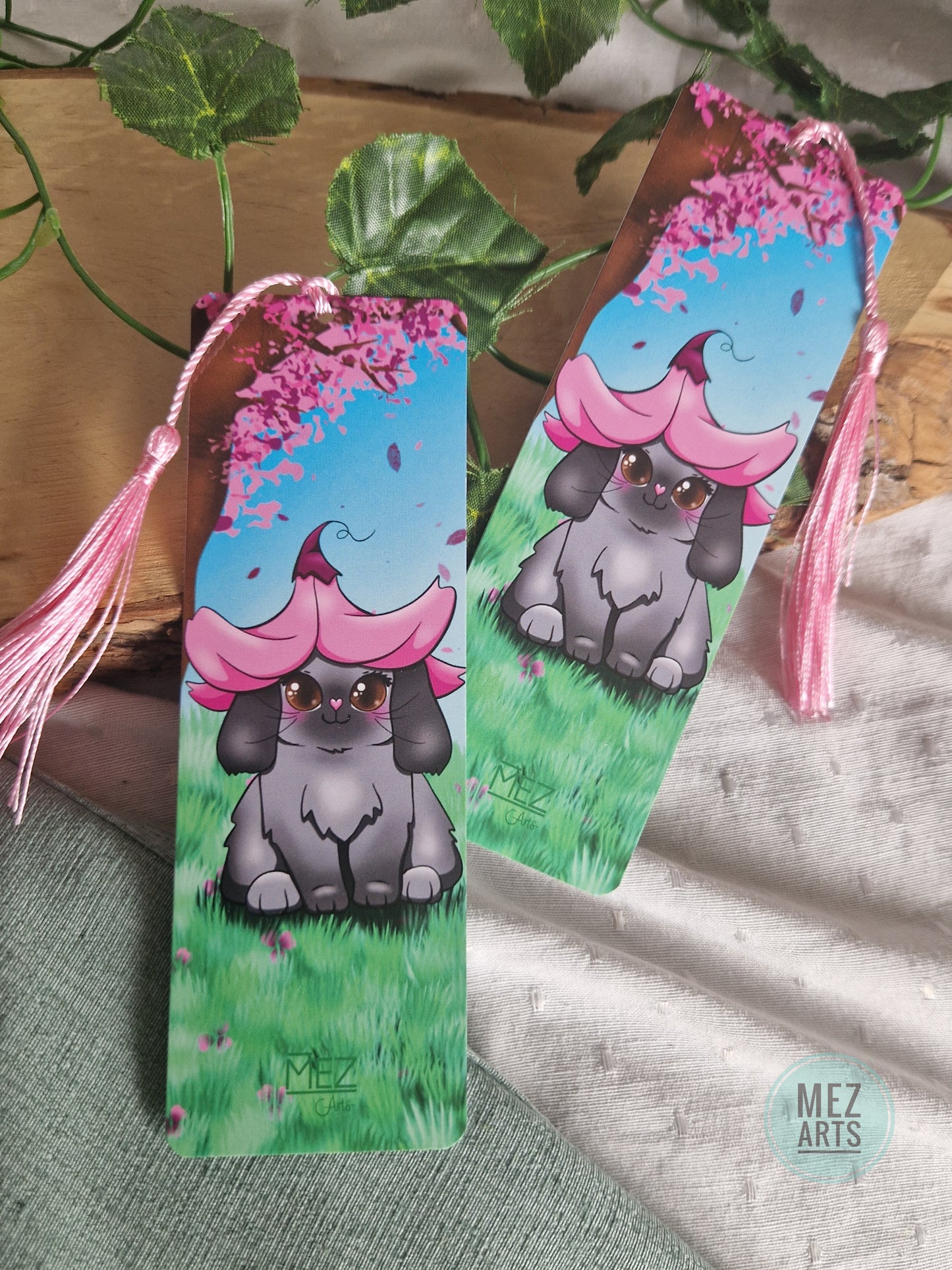 Sakura bunny | bookmark