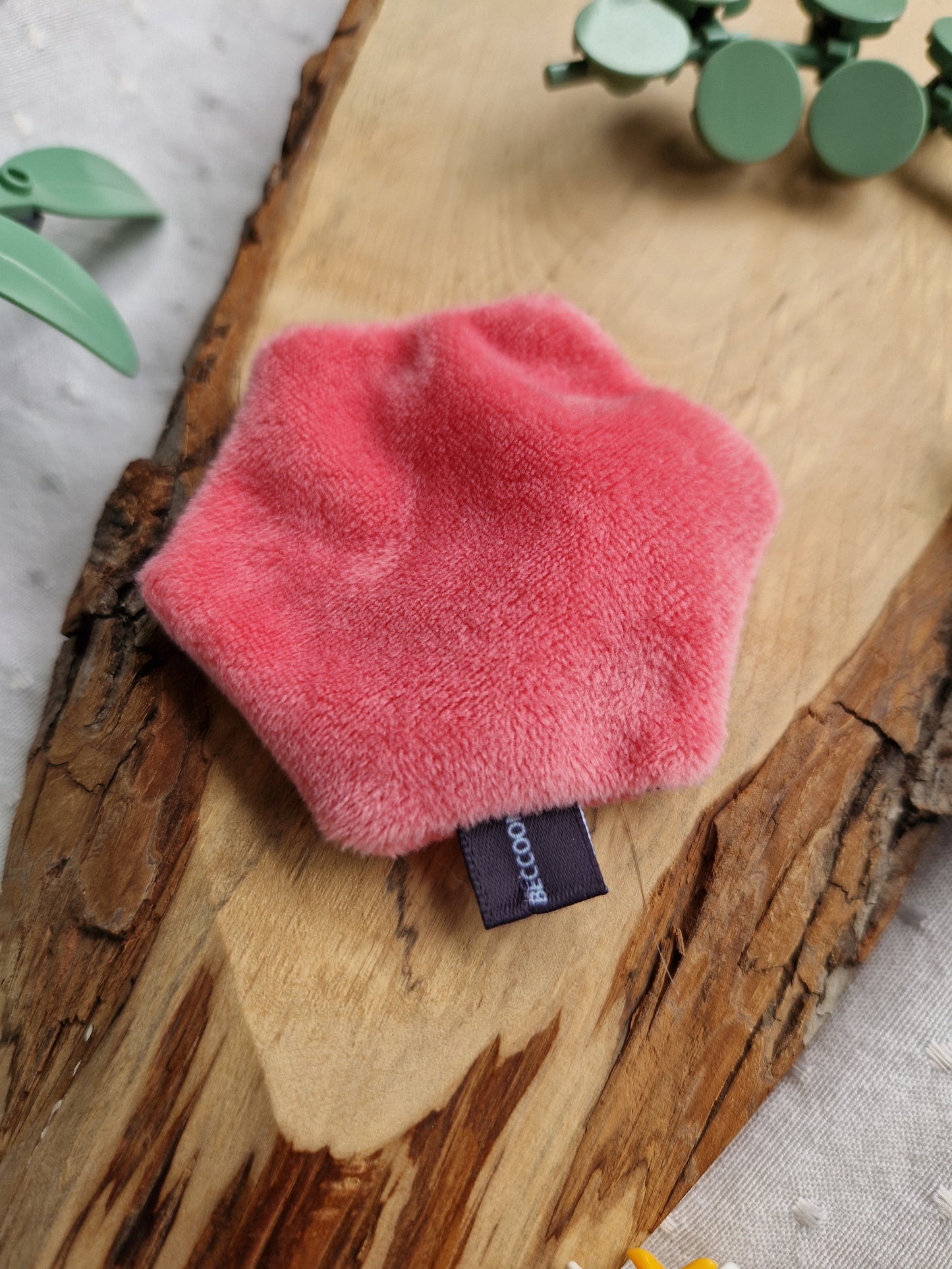 Dice D20 - fidget plush - pink