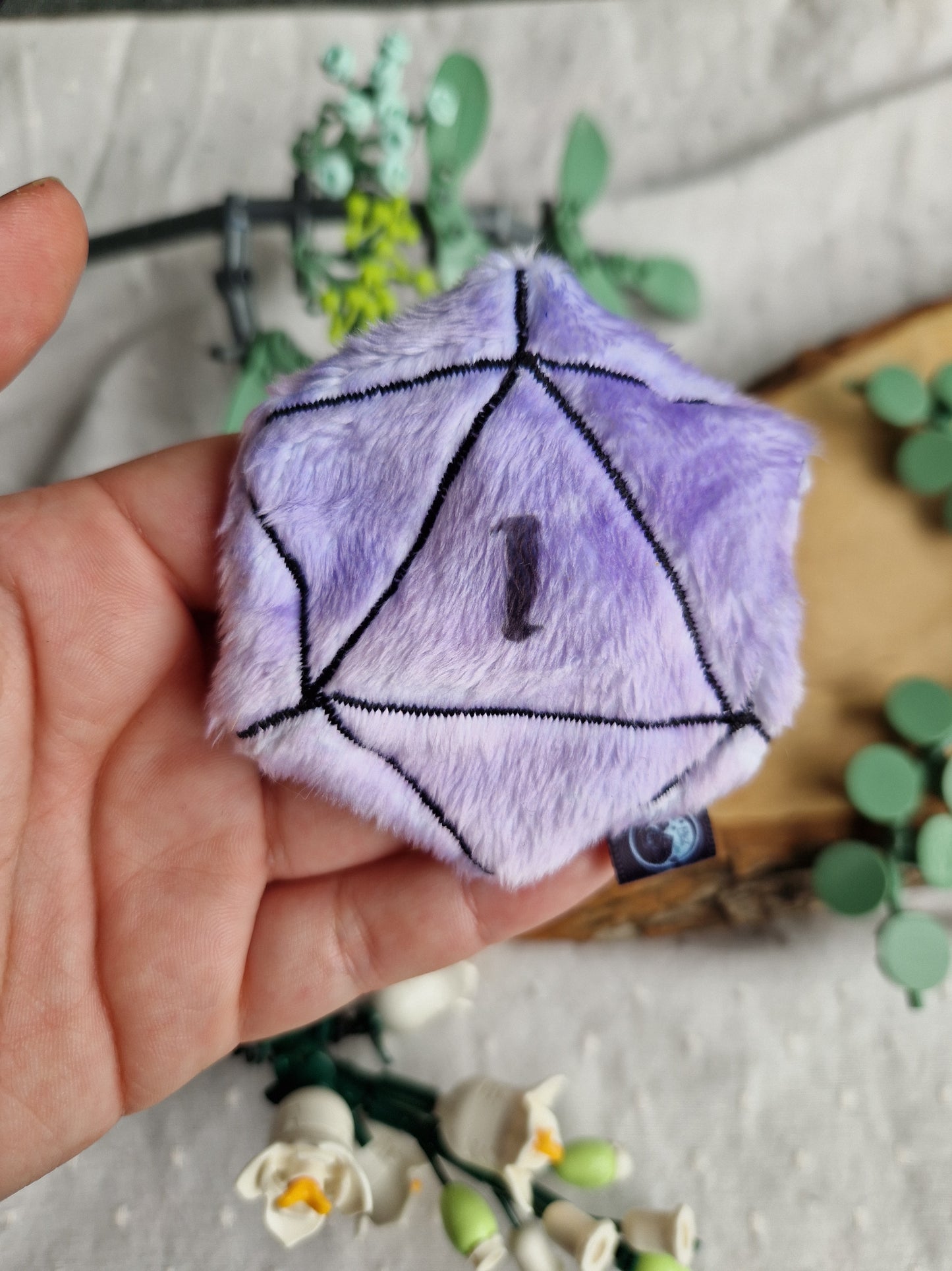 Dice D20 - fidget plush - light purple
